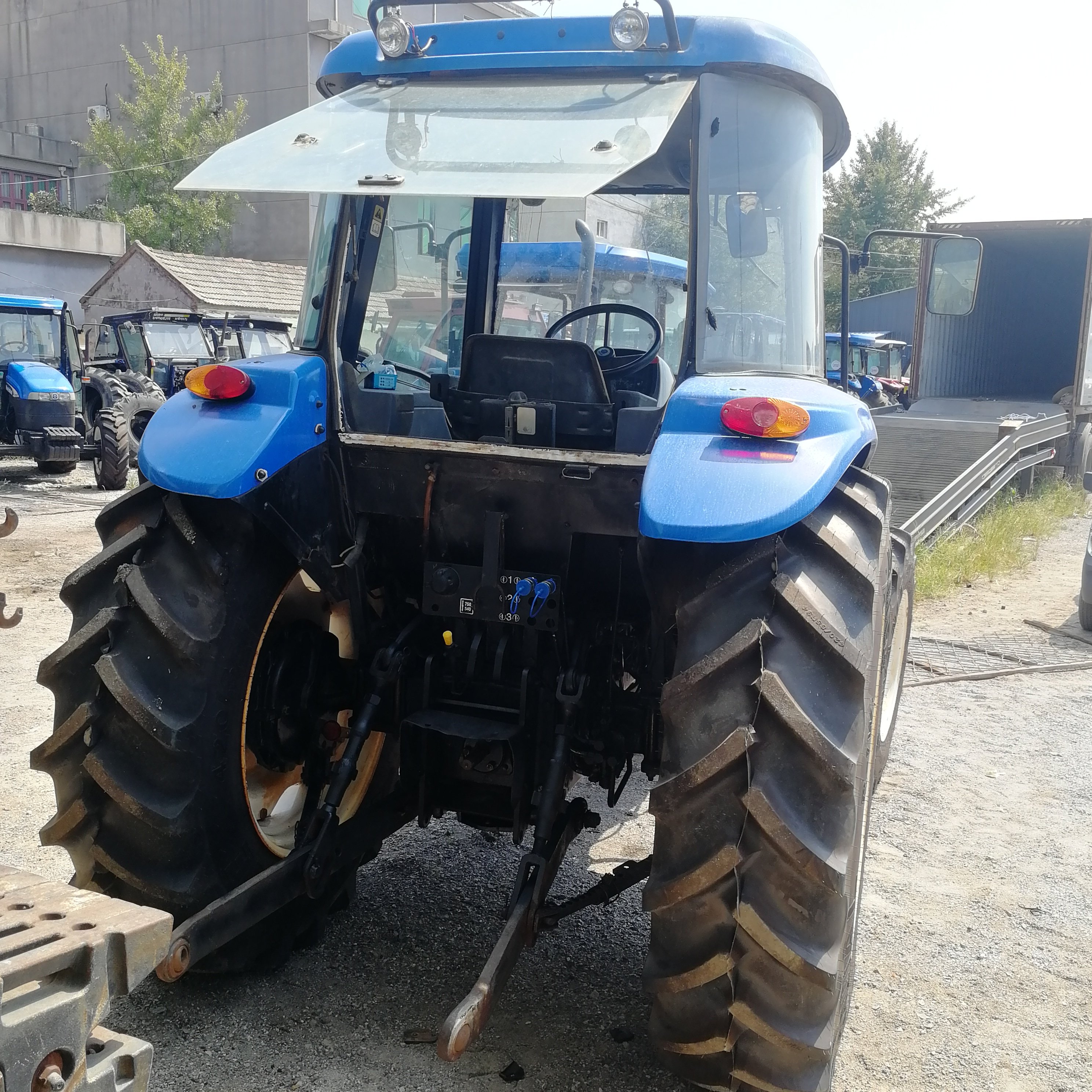 Used Tractors TD85D 85HP 4WD Farm Orchard Compact Tractor Made in Turkey Agricultural Machinery Massey Ferguson