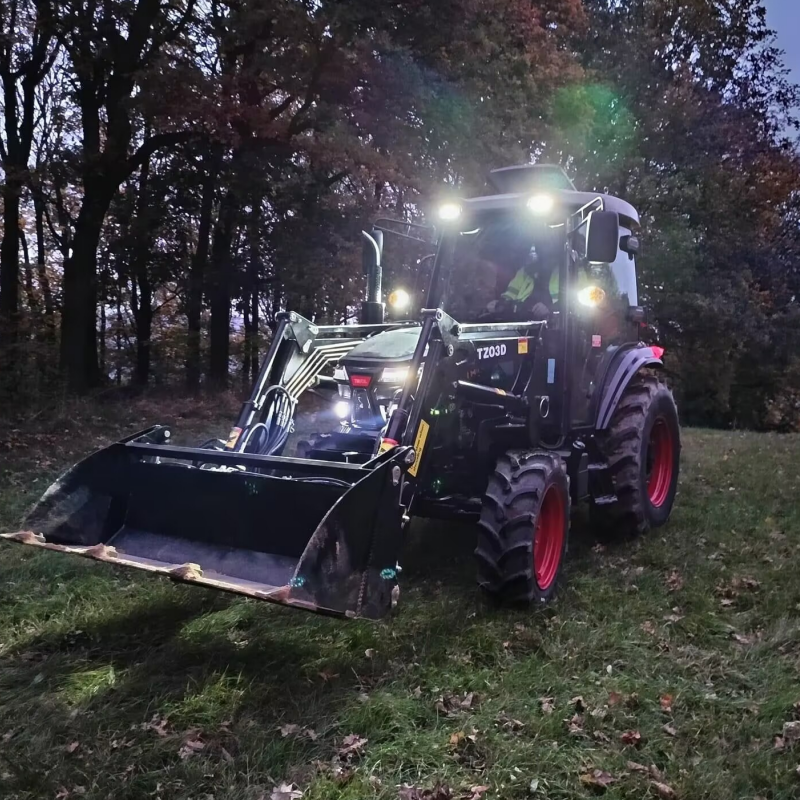 Mini Farm Tractor with 50HP 70HP Diesel Engine for Agriculture Available for Sale in China