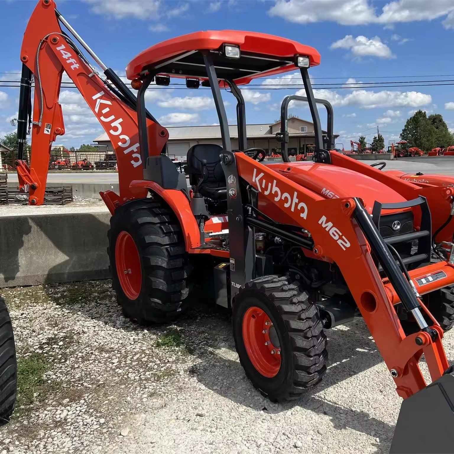 Cheap Kubota Tractor Agricultural Tractor With Loader Ready For Export