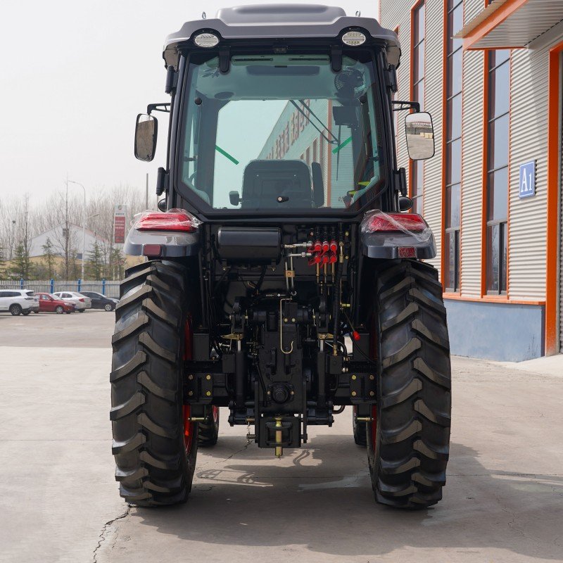 Wholesale 4WD Mini Farm Garden Tractors 4x4 Compact with Multifunctional Mower Tractor Four-Wheel for Sale