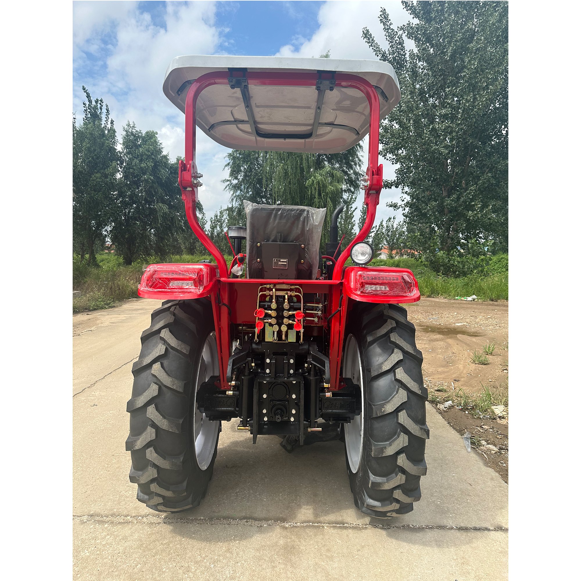 From China Factory Supply Small Agricultural Mini Tractor Trailer for Sale