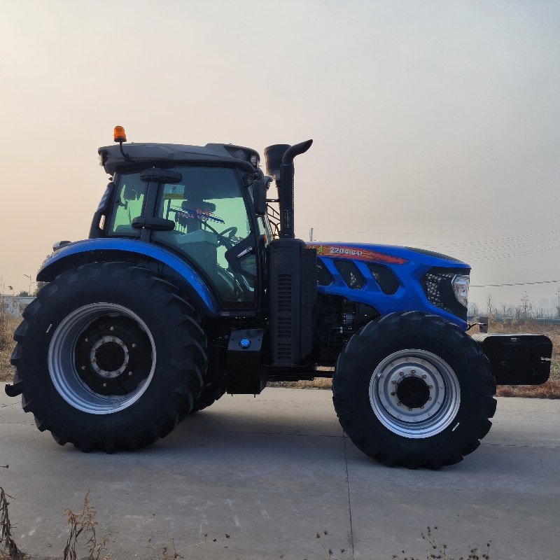 220HP 4WD Wheel Tractor With Engine Motor Pump Gearbox Bearing at Chinese Tractors Prices