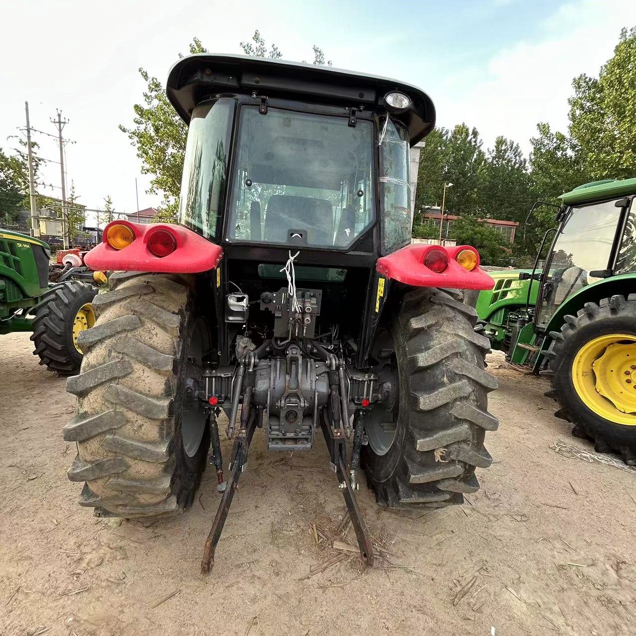 Second Hand 100hp 110hp 120hp 4WD Agriculture Tractor With Accessories