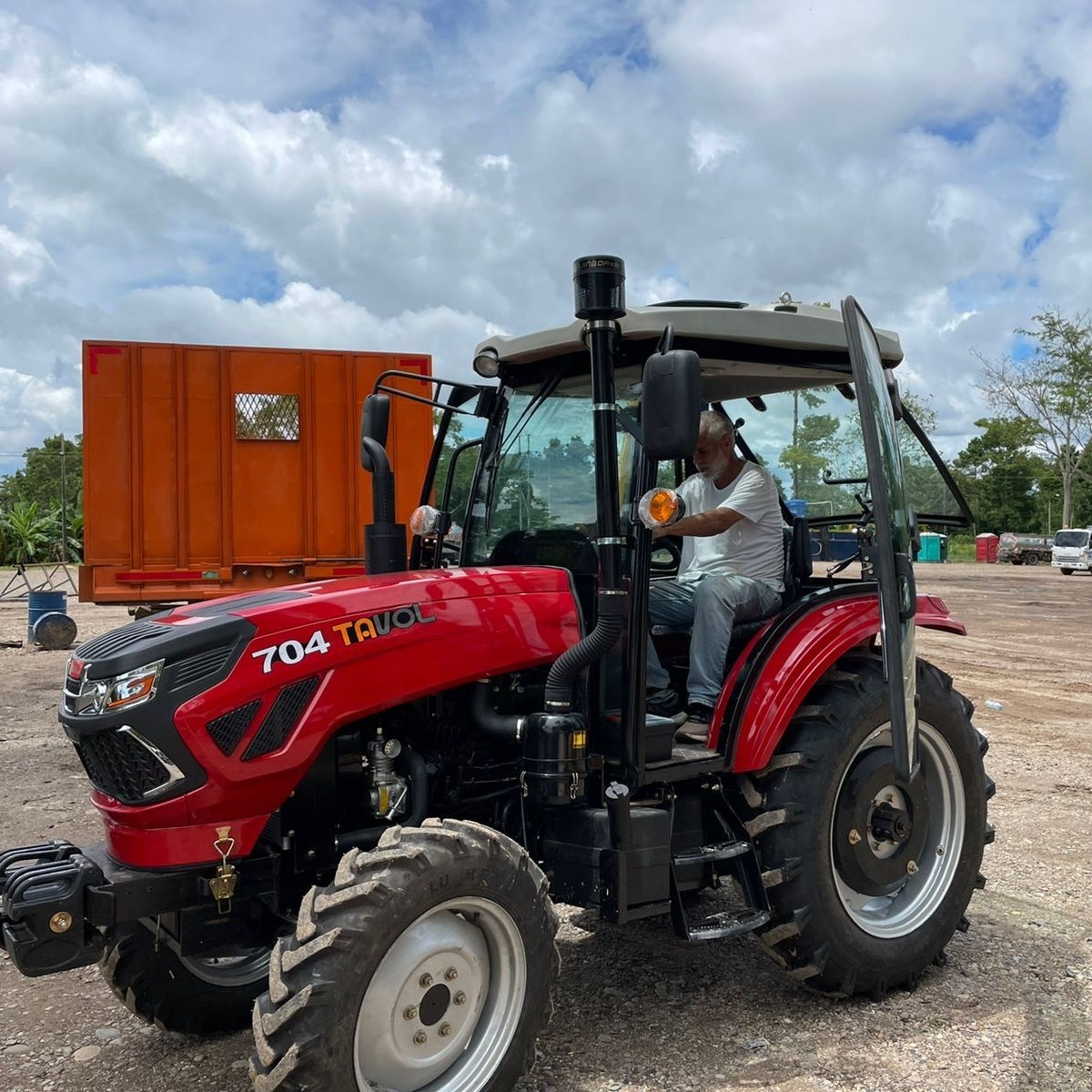 50HP 60HP 70HP Farm Machine Tractor Agriculture Small Tractor Price