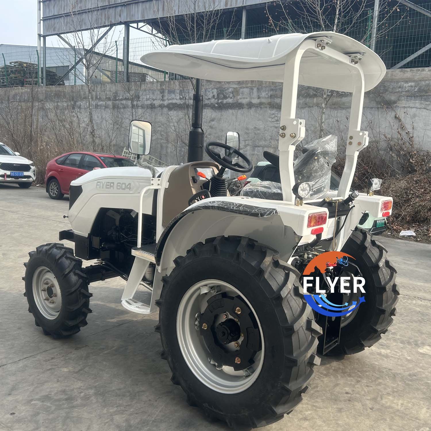 YTO 40hp 50hp 60hp Compact Tractors for Agriculture Mini 4WD 40hp 50hp 60hp Farm Tractors with Core Engine Pump Gearbox