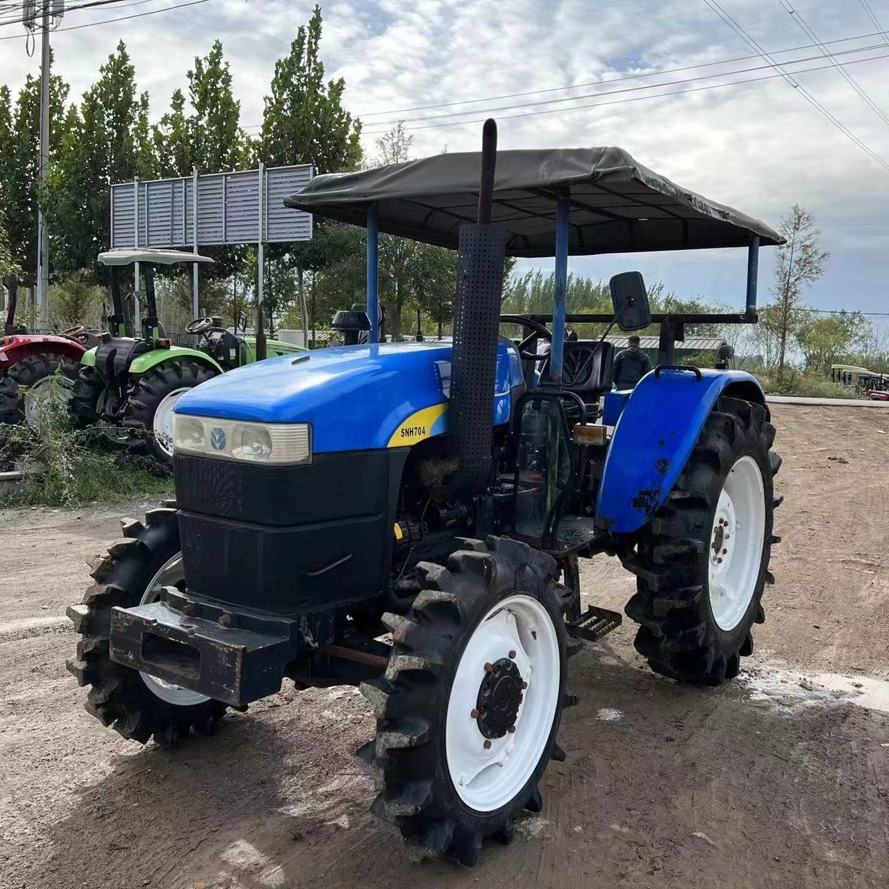 Used New Holland 70HP 75HP 80HP Farm Tractor Product in 2014 with Spare Parts