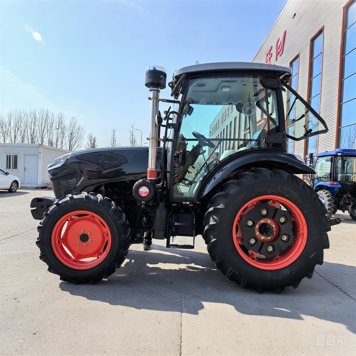 Multifunctional Tractor EPA Certified Automatic Farm Tractor 4WD Four Wheel Drive with Core Engine