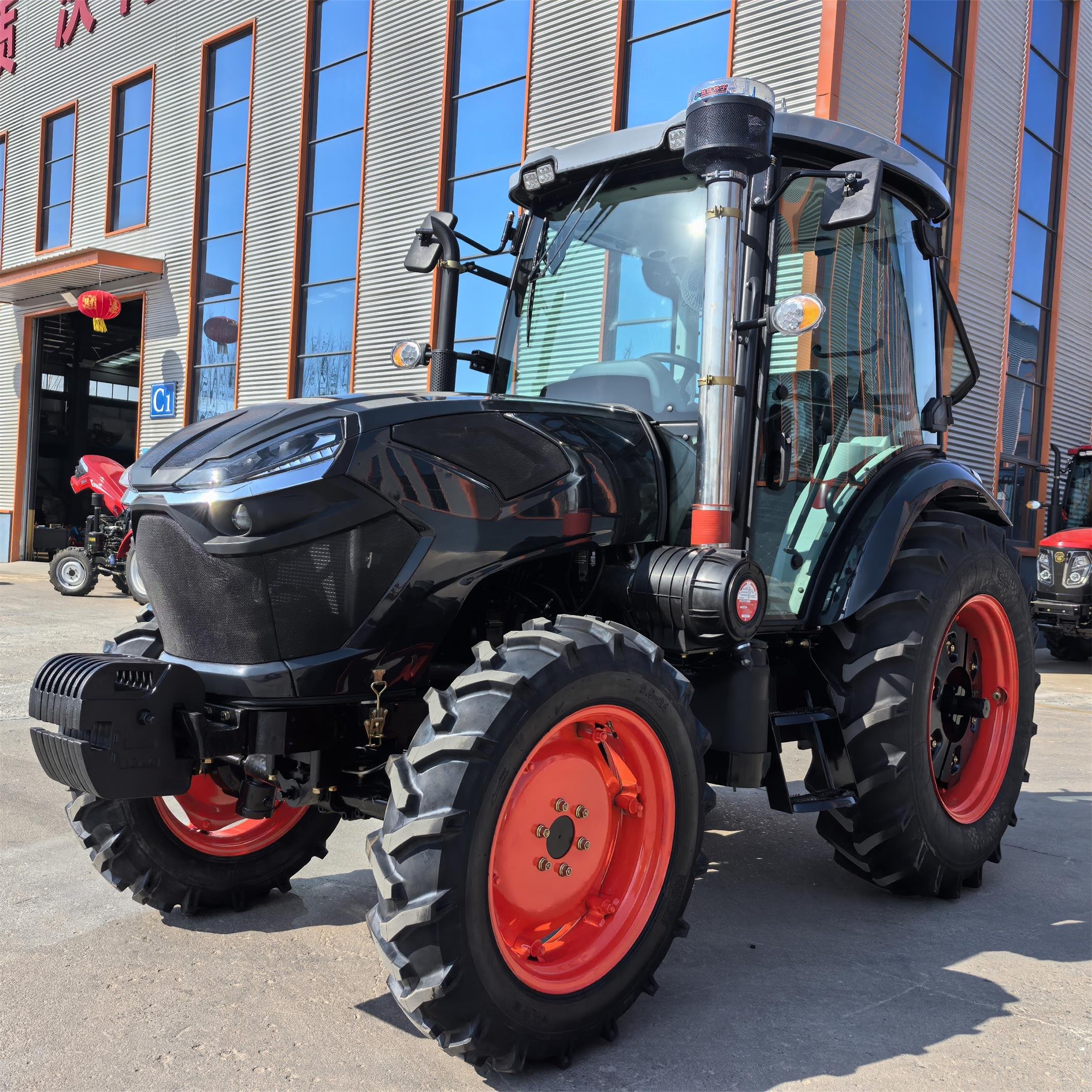 Multifunctional Tractor EPA Certified Automatic Farm Tractor 4WD Four Wheel Drive with Core Engine