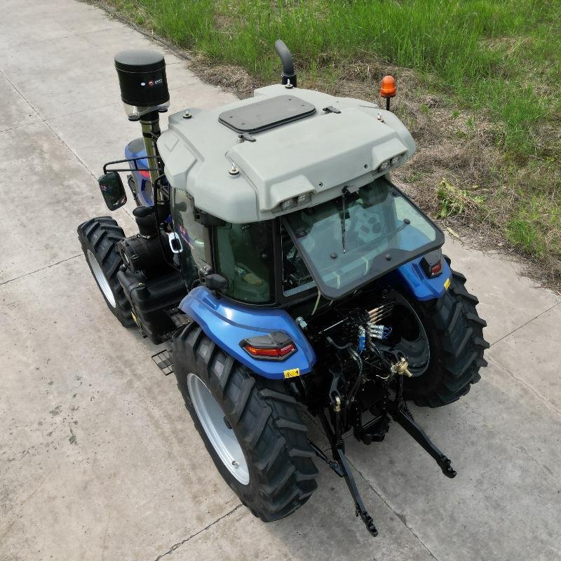 Legend 4WD Wheel Diesel Tractor Original Blue Agricultural Tractor Farmer Tractors YTO Engine