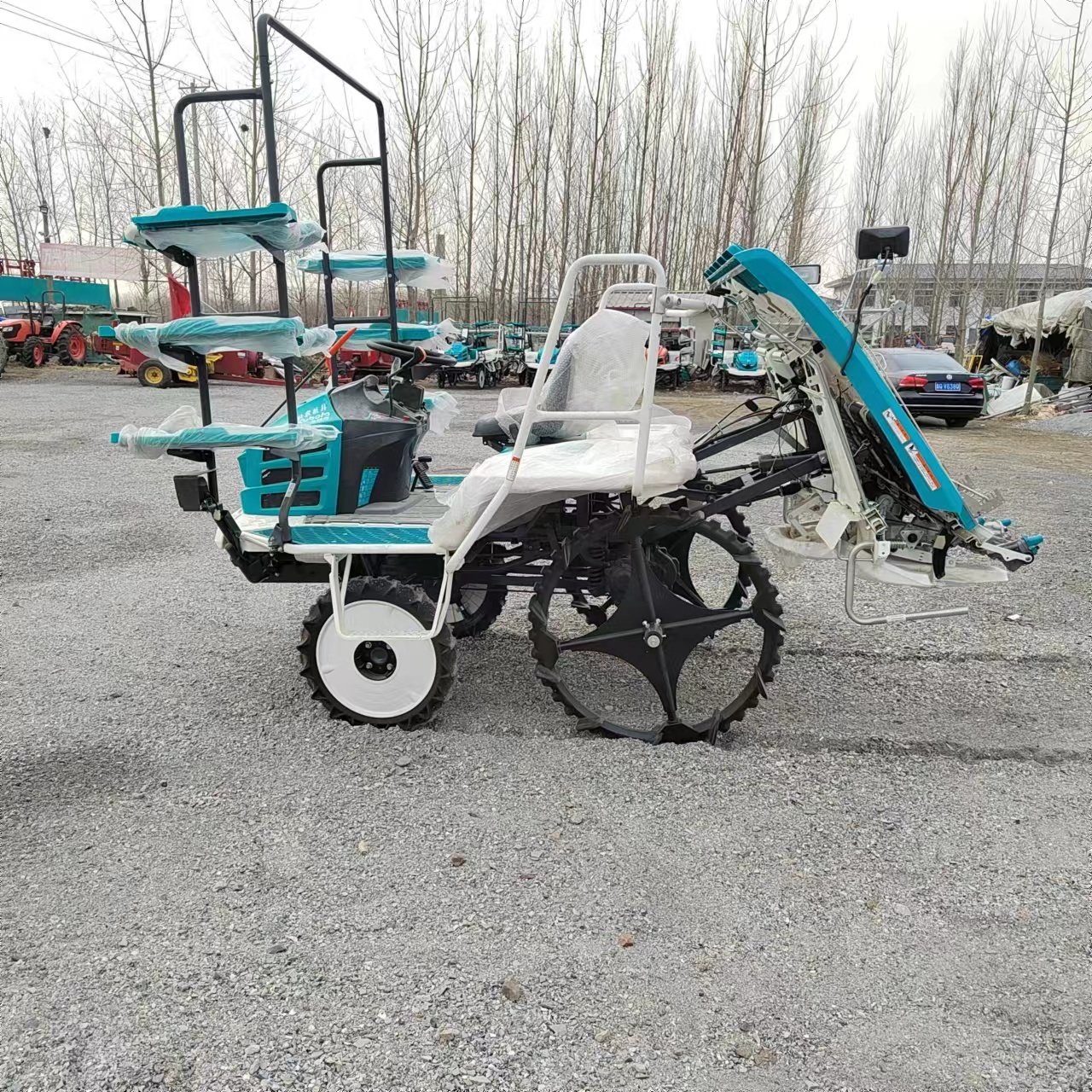 Agricultural Machinery Rice Transplanter Kubota 6 Rows 4X4WD Wheel Farm Equipment Rice Planting Machine Japan Version
