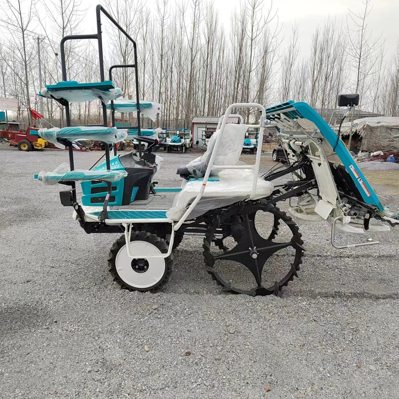 Agricultural Machinery Rice Transplanter Kubota 6 Rows 4X4WD Wheel Farm Equipment Rice Planting Machine Japan Version