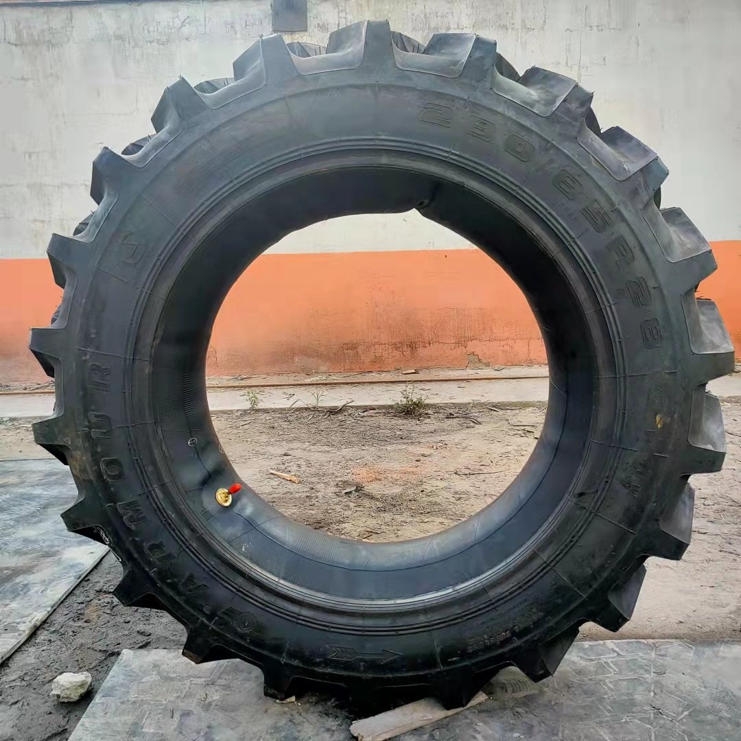 240/85R28 11.2-24 14.9-24 Agricultural Radial Tyre 280/85R24 320-85R28 R24 11.2R28 Herringbone Tires for Farm Tractors