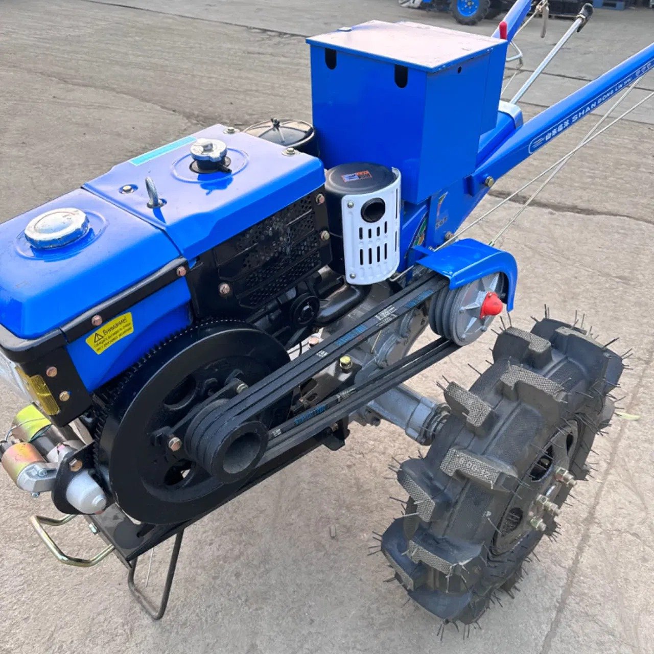 20hp 22hp Manual Agricultural Tractor Diesel Mini Tiller New 2WD Two-Wheel Walking Tractor Stock Featuring Core Engine Gearbox
