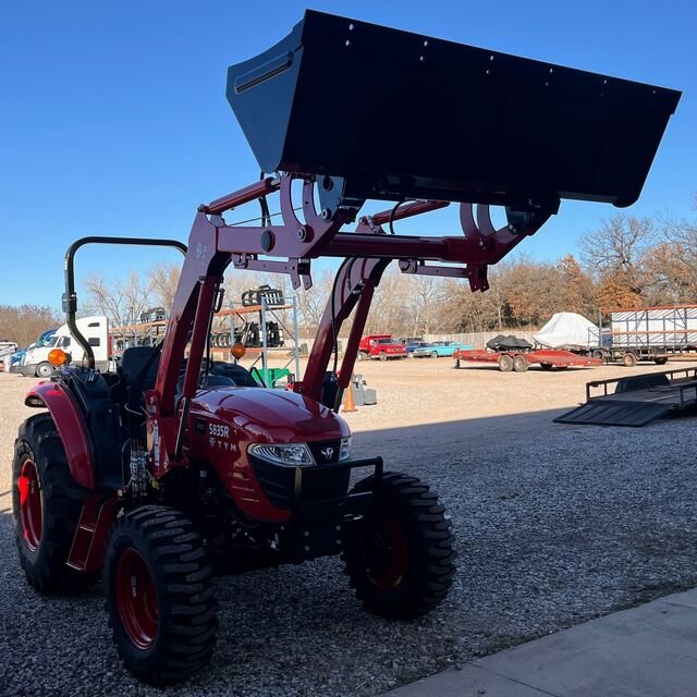 Farming Agriculture Tractor Branded Mahindra Farming Tractor for Agriculture Buy at Minimal Price