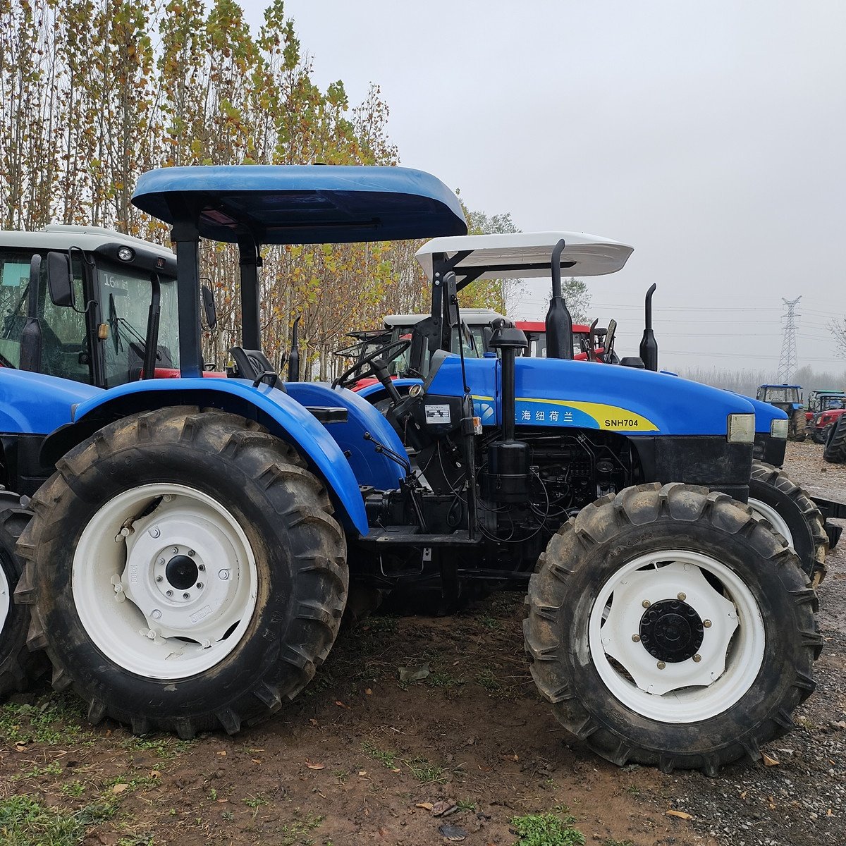 New Hollands 70hp/80hp/90hp/100HP SNH704 Used Agricultural Tractors American Wheel Tractor with Sunshade