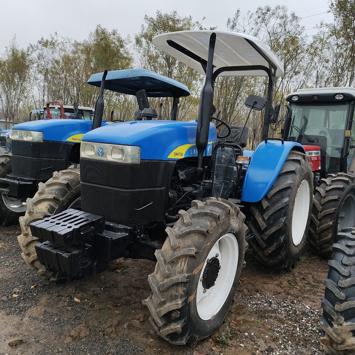 New Hollands 70hp/80hp/90hp/100HP SNH704 Used Agricultural Tractors American Wheel Tractor with Sunshade