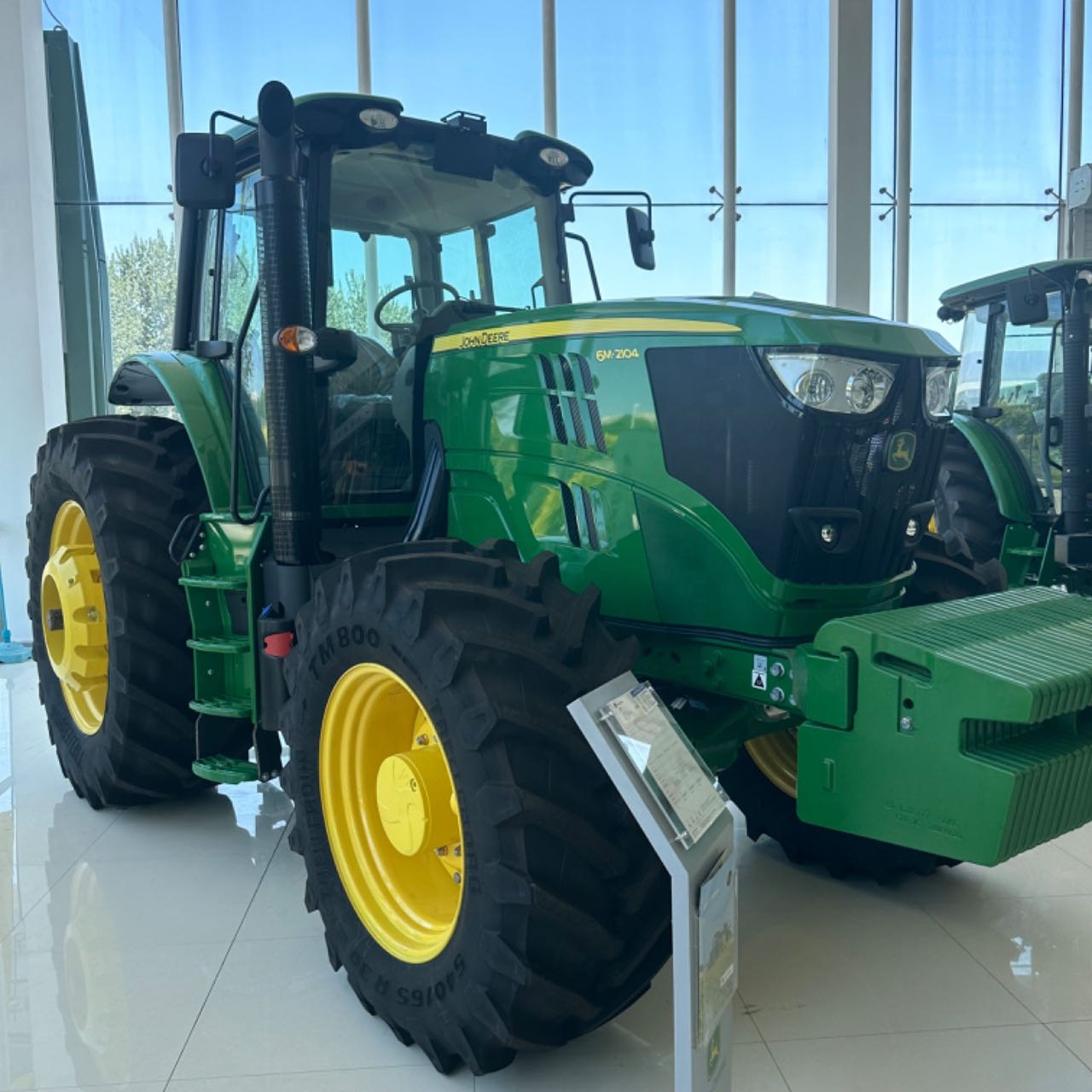 Brand New and Used Tractors John & Deere 150HP Tractors for Heavy Duty Model Number 6E1504-PL