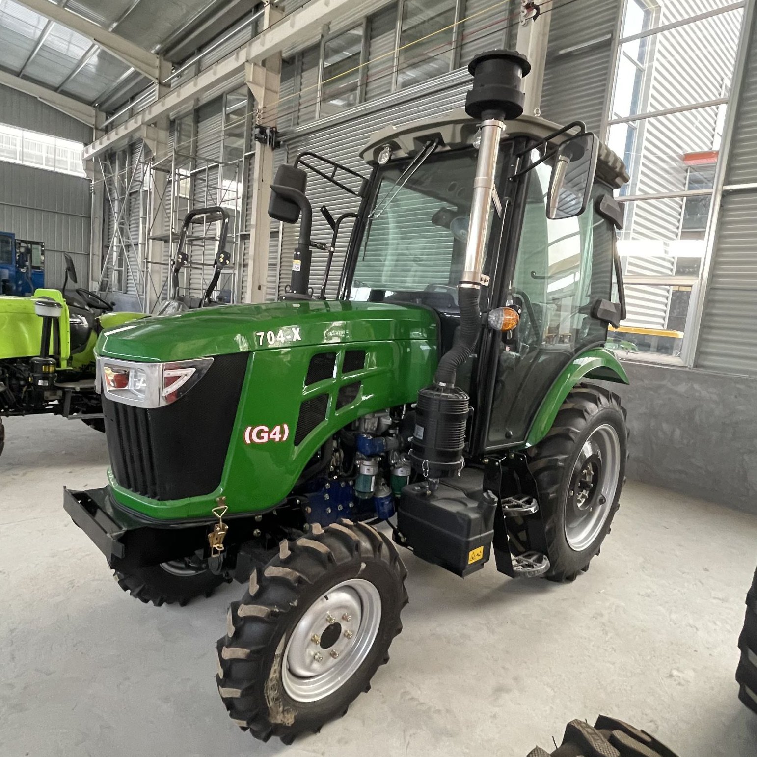 New Design Mini Farm Tractor Mini 4 Wheeled Agriculture Machine Chinese Tractors Prices