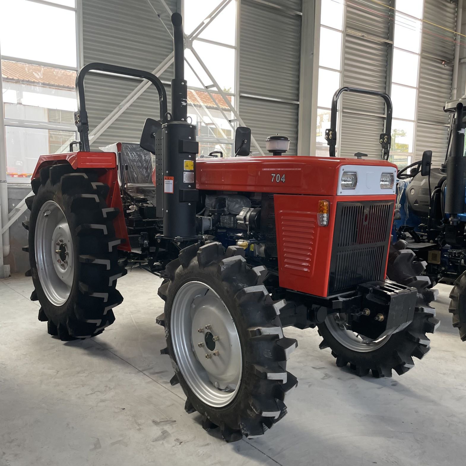 New Design Mini Farm Tractor Mini 4 Wheeled Agriculture Machine Chinese Tractors Prices