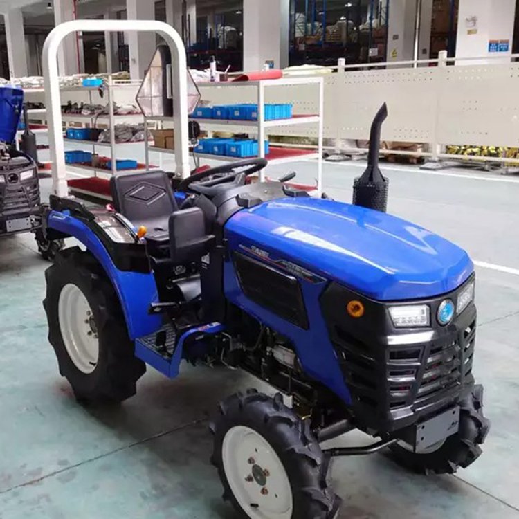 Cheap Cultivators Agricultural Equipment Farming Small Farm Tractor Kubota 4X4 With Agricultural Accessories