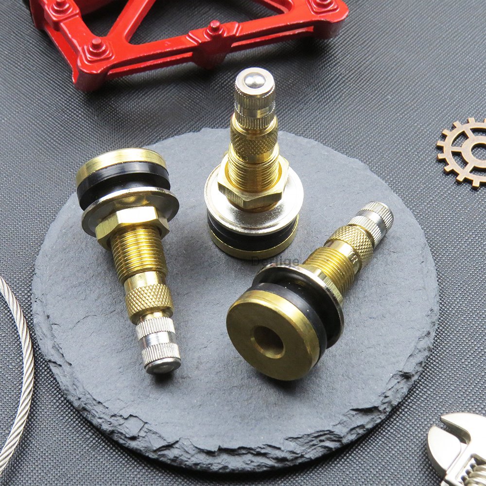 Brass Tractor Tubeless Valve Industrial Agricultural air Liquid Tire Valve TR618A