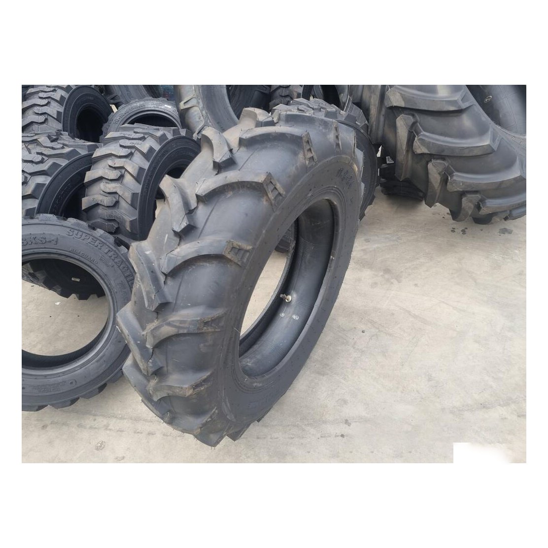 Reliable Used Tractor Tires - Trusted for Farm Work.