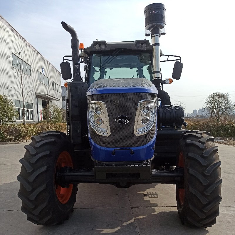 4x4 New 180hp China Tractor YTO Engine Farm Diesel Tractor Use with Core Components Pump Gearbox Bearing