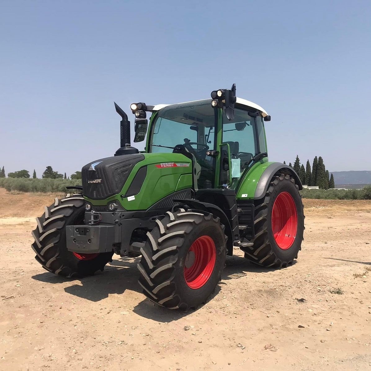 Wholeleae Used Original 30-180hp 4wd Fendt B5000DT Tractor Used Farm Tractor 70HP Fendt Agriculture