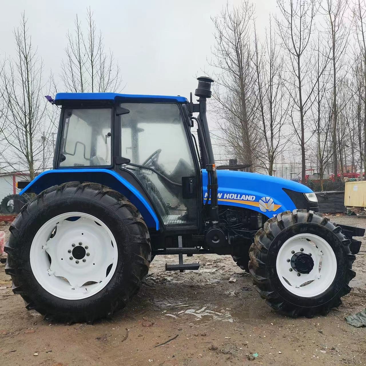 100hp 90hp 80hp 4*4 Used/second-hand New a Holland SNH1004 Diesel-powered Domestic Tractors at Best Price