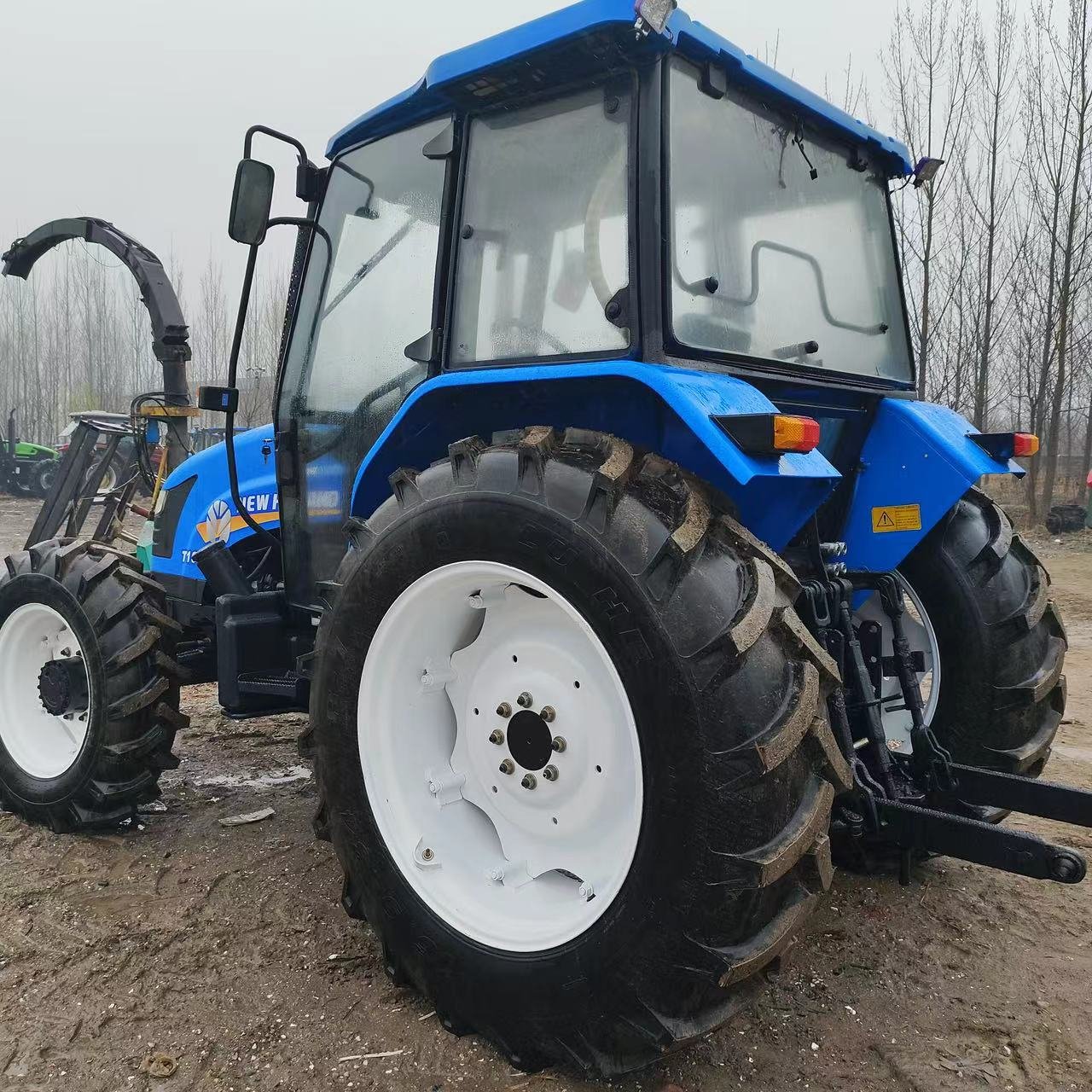 100hp 90hp 80hp 4*4 Used/second-hand New a Holland SNH1004 Diesel-powered Domestic Tractors at Best Price
