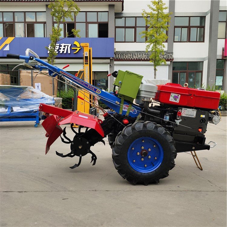 Agricultural Farm Diesel Engine Cultivators Machine Price / Hand Micro Garden Walking Wheel Tractor Mini Rotary Power Tiller