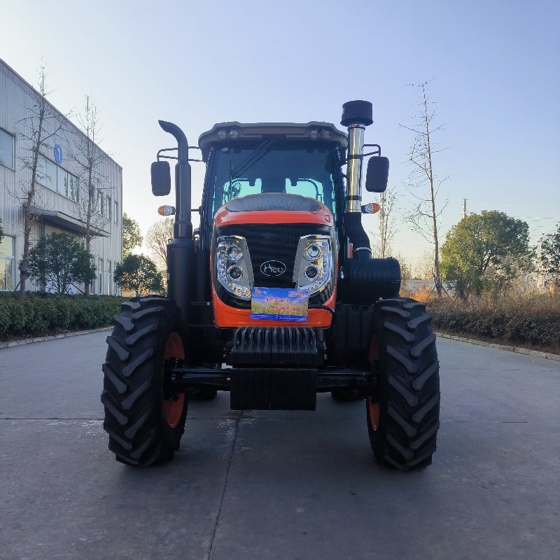Buy New 160HP 4WD Agricultural Diesel Tractor Red Tractors Accessories Farmer Tractor YTO Engine