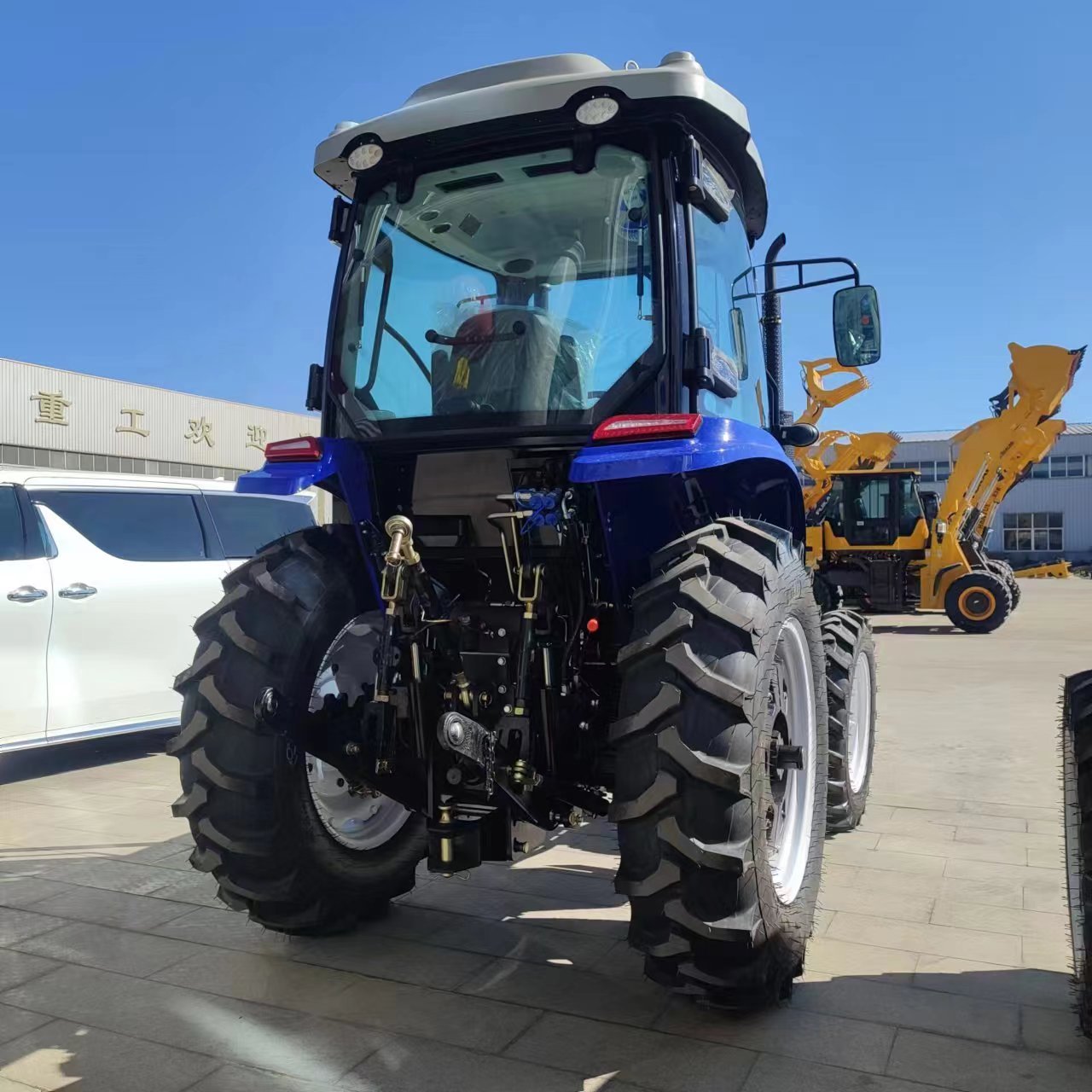 China Agriculture 80hp Tractors 4x4 804 Front Loader Farm Garden Tractor with Glasher/ Grass Mower