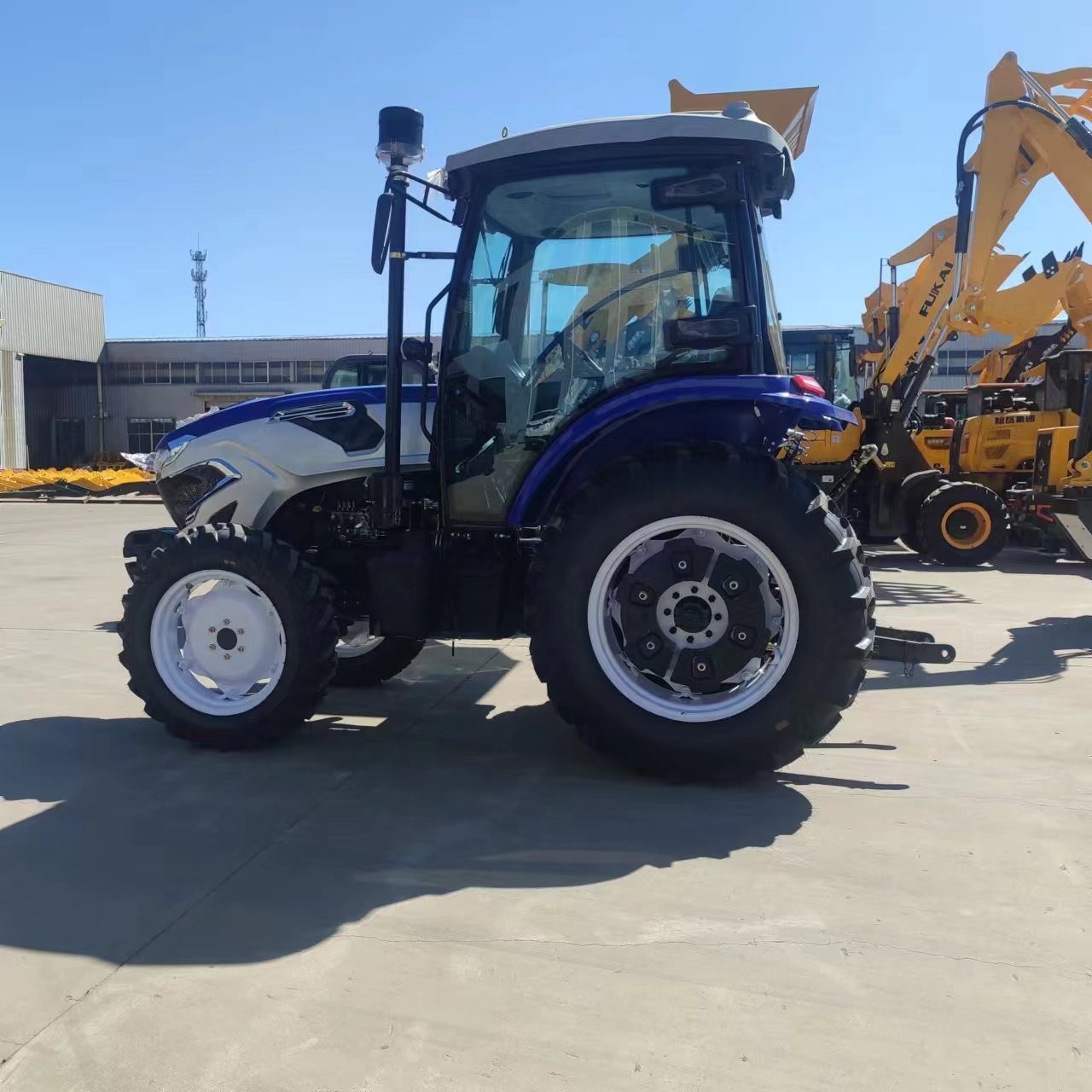 China Agriculture 80hp Tractors 4x4 804 Front Loader Farm Garden Tractor with Glasher/ Grass Mower