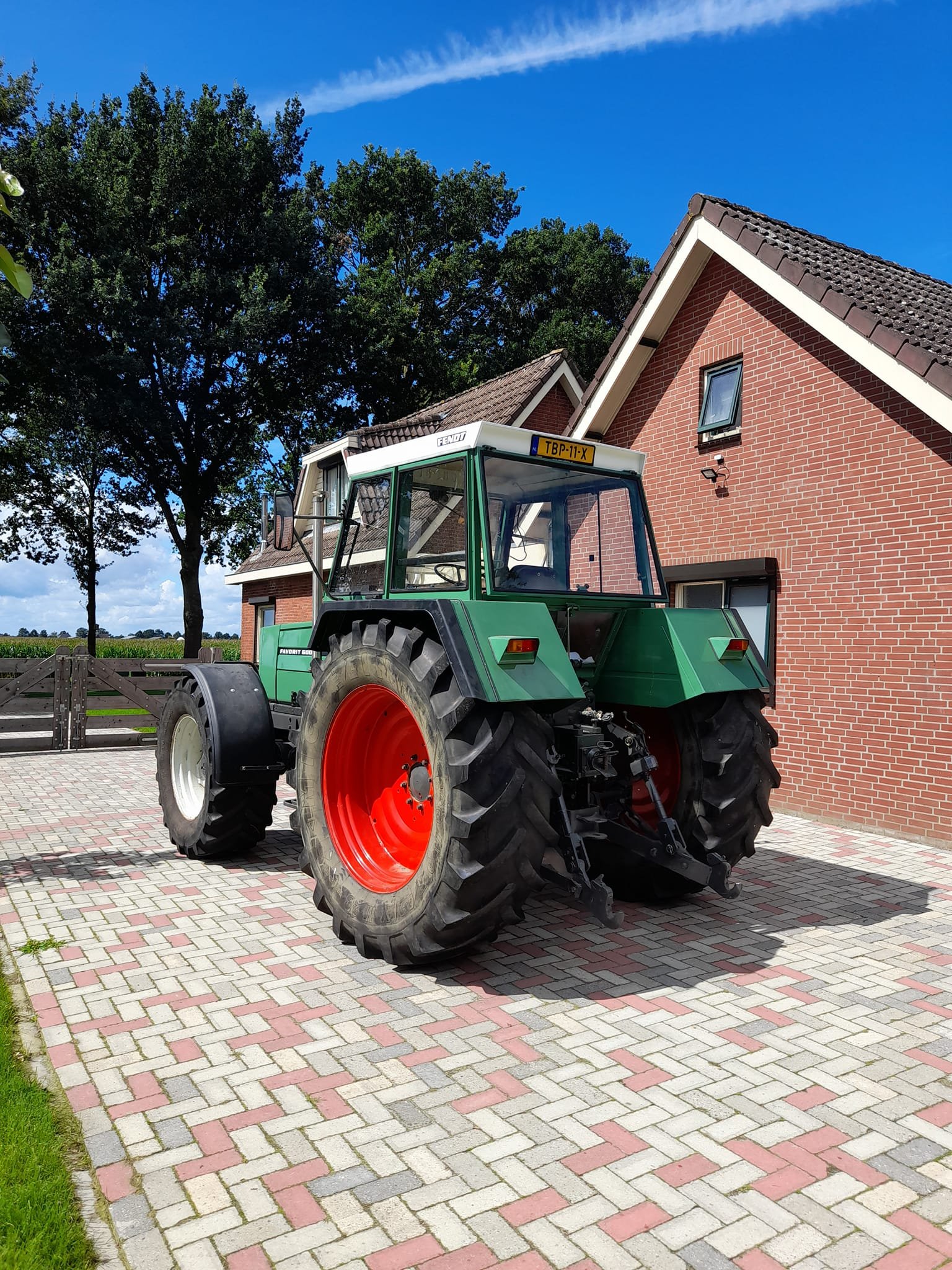 Used Original 30-180hp 4wd Fendt B5000DT Tractor Used Farm Tractor 70HP Fendt Agriculture