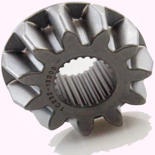 32781-13200 TC403-13200 Gear Bevel Compatible with Kubota L4708 L5018 Tractor 13200 Spare Parts