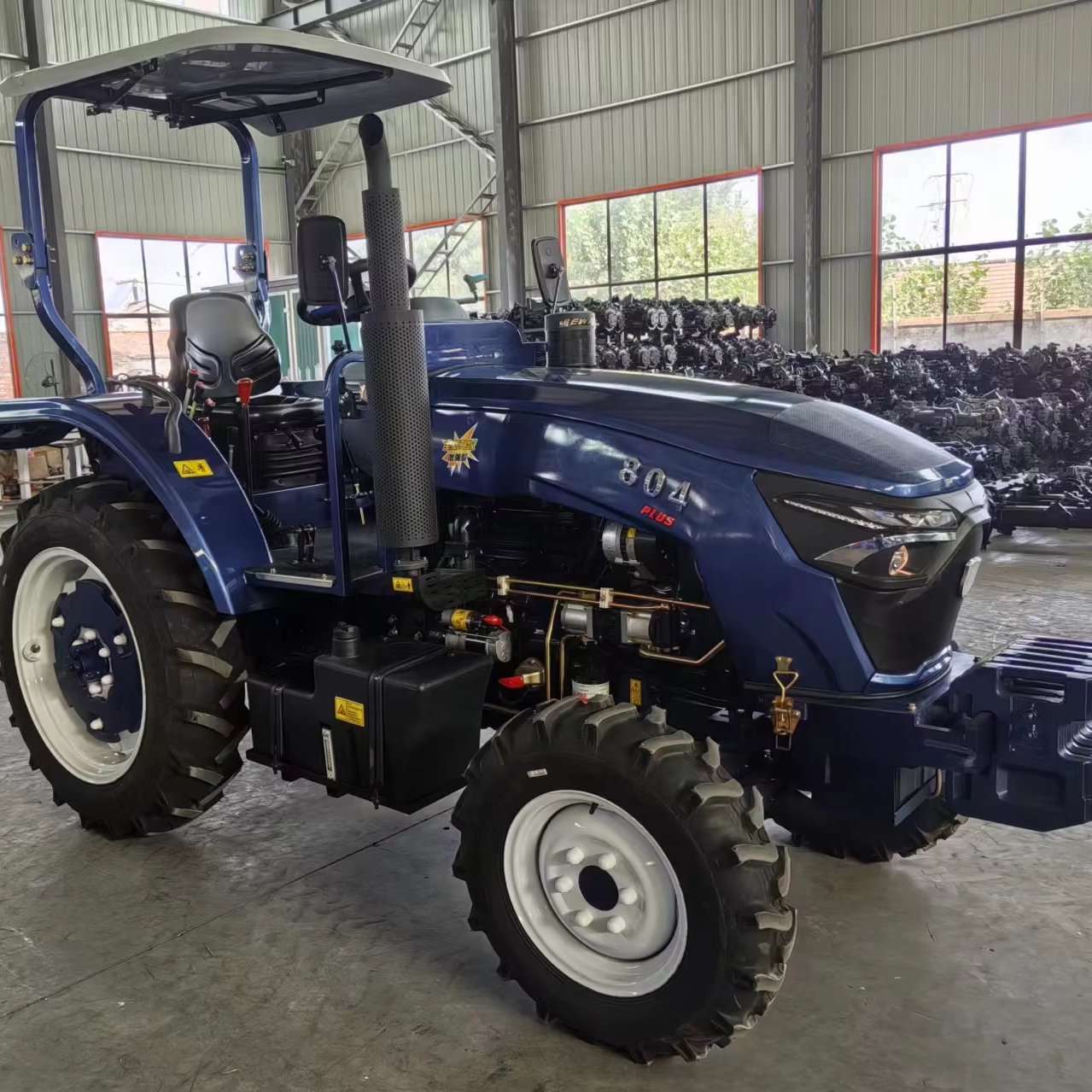 Multifunctional 80 HP Agricultural Wheeled Tractor with 4x4 Four-Wheel Diesel Engine