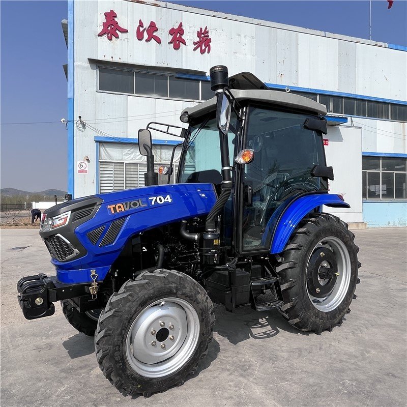 China Tavol 704 Tractor Matched Agricultural Farm Tractor with Cabin for Sale