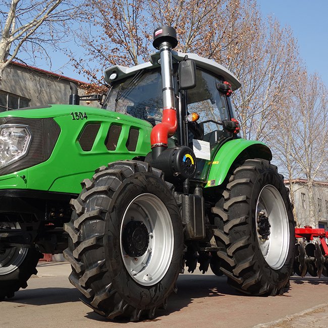 China Factory Price Large 150HP Agricultural Tractor Farm Machinery Tractor Price Heavy Duty 150 HP 4*4 Farming Tractor in Chile