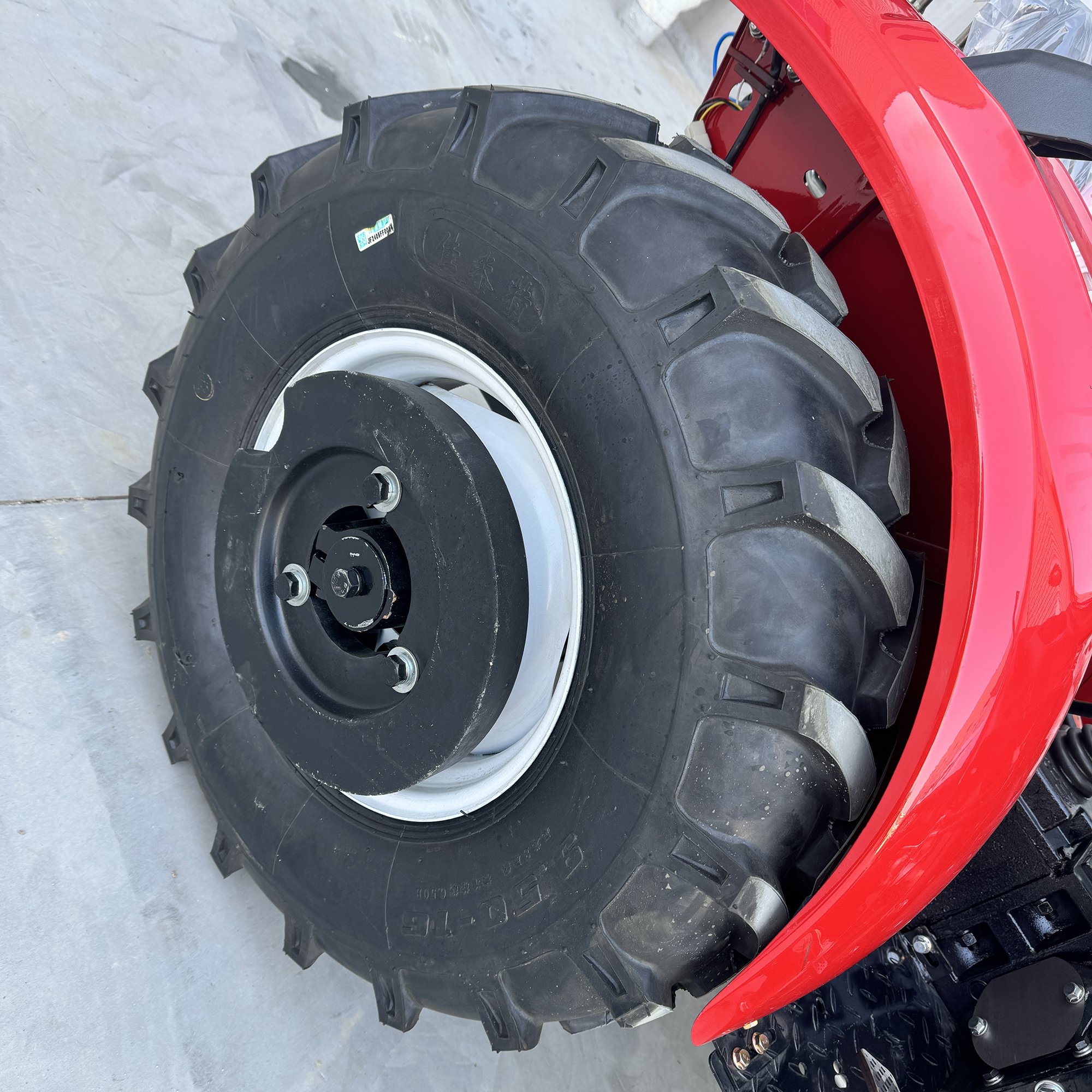 Four-wheel Drive Tractor Agricultural Four-wheel Tractor Orchard Greenhouses King Four-wheel Drive Tractor Rotary Tiller