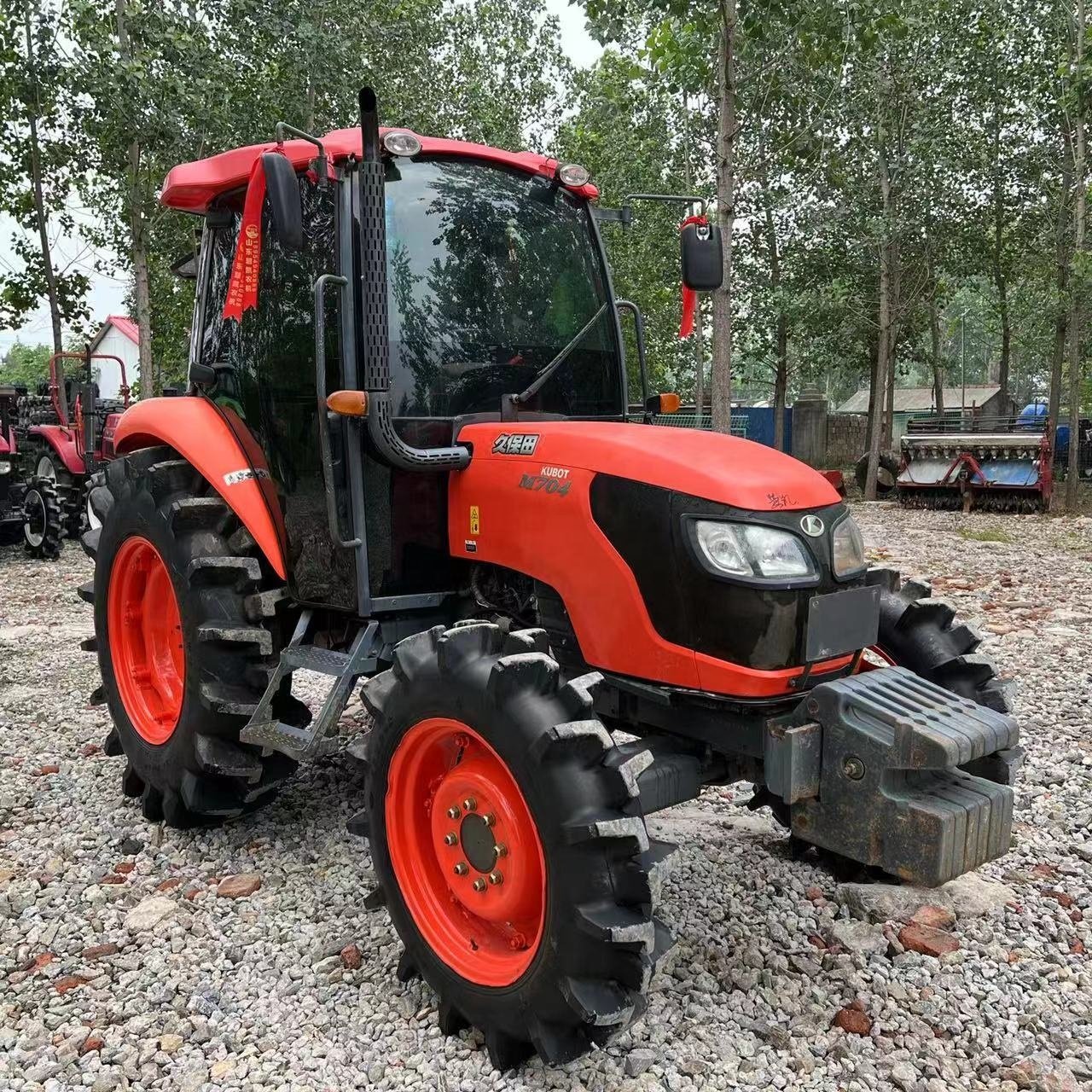 Best Selling Used Tractor Farm Machinery Kubota M704 Used Tractors Agricultural Machinery