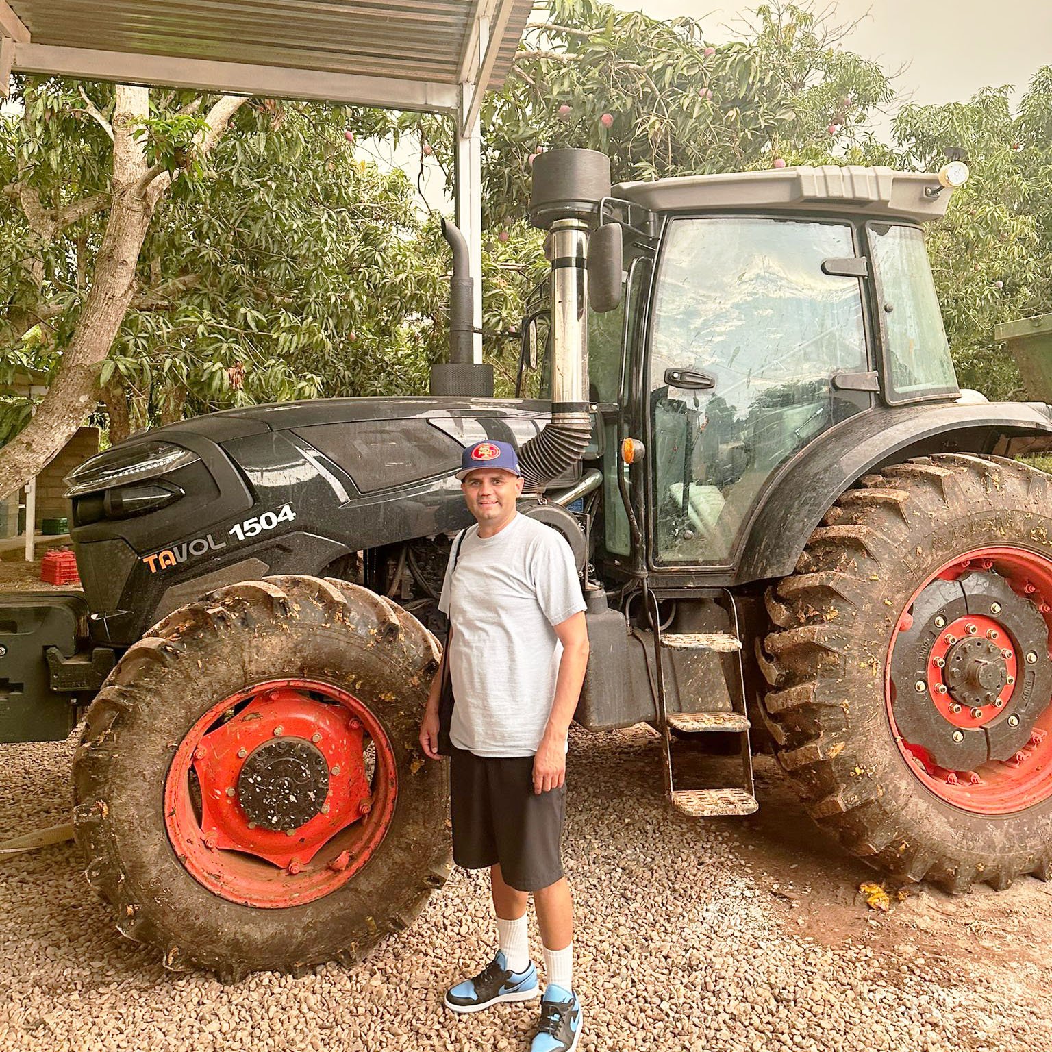 High Quality 120-150HP Mini 4x4 Tractor Small and Big 4WD Farming Machine with Used YTO Engine Factory Price Used Condition