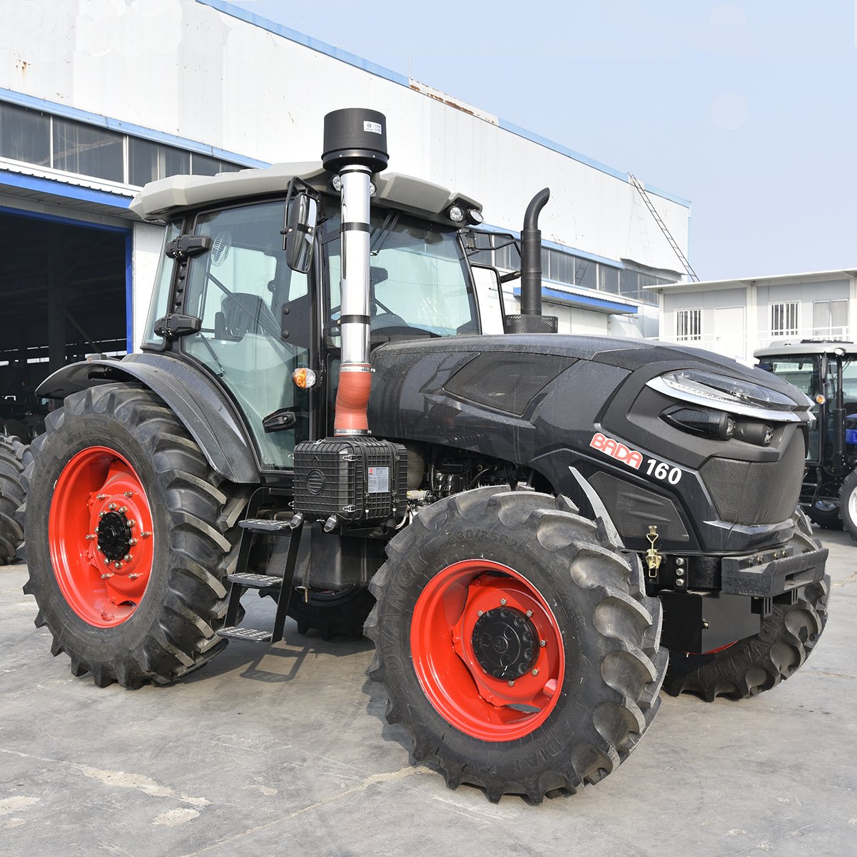 Multifunctional and Convenient Agricultural Large Horsepower 4 Wheel Drive 4X4 180 140 160 Hp Farm Tractor