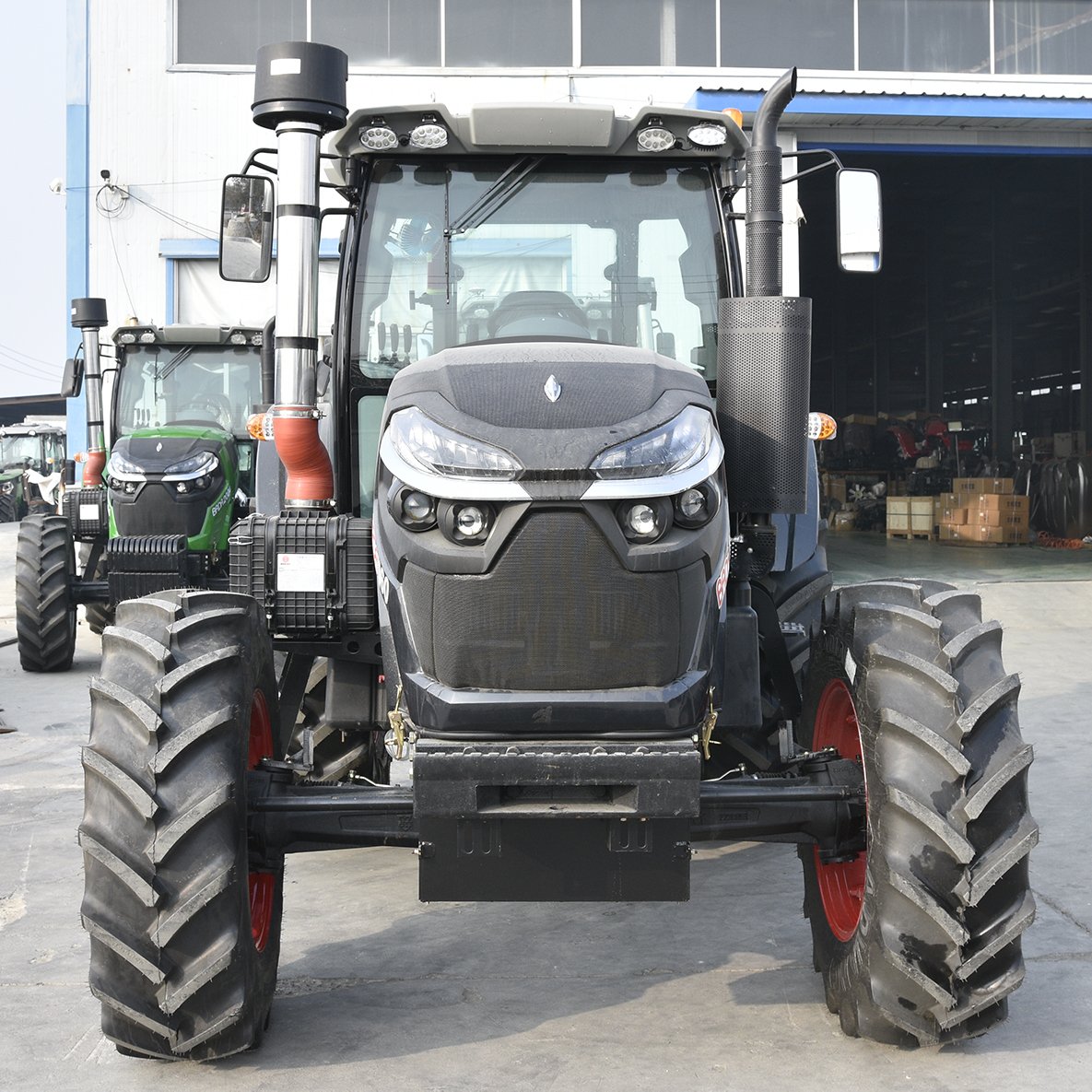 Multifunctional and Convenient Agricultural Large Horsepower 4 Wheel Drive 4X4 180 140 160 Hp Farm Tractor