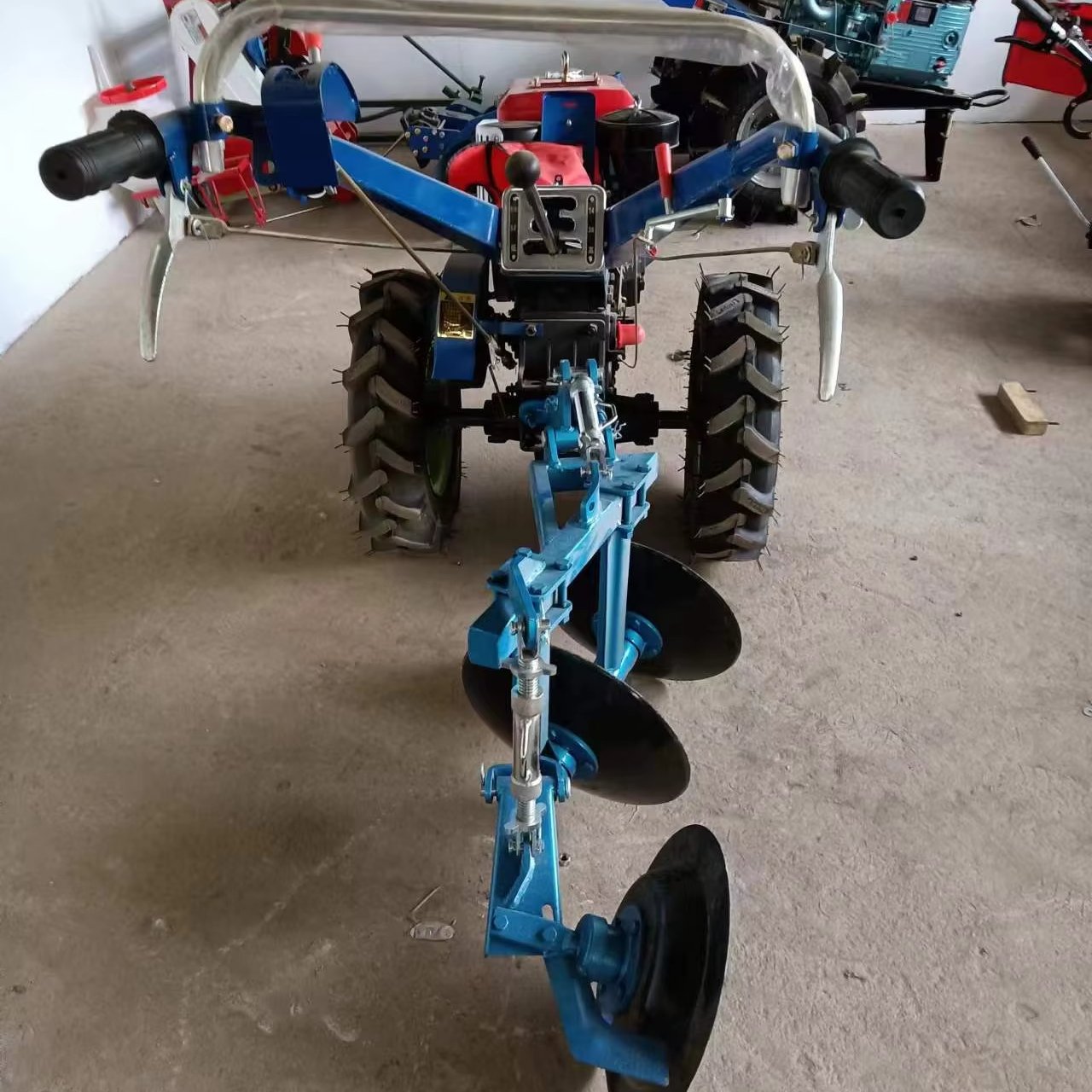 Hot Sale Farm Equipment Mini Plow 2 Wheel Walking Tractor Farm Walking Tractor Mini Tractor for Agriculture