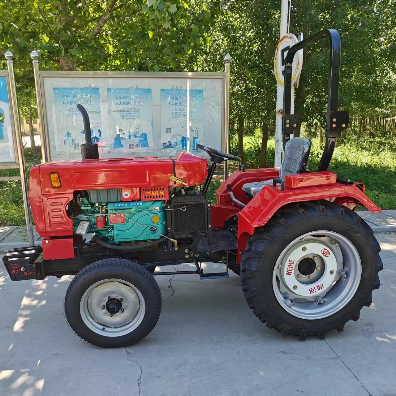 Tractor Agricol Farm Compact Equipment Agricultural Garden Tractor Mini Farm Tractor with Loader and Backhoe