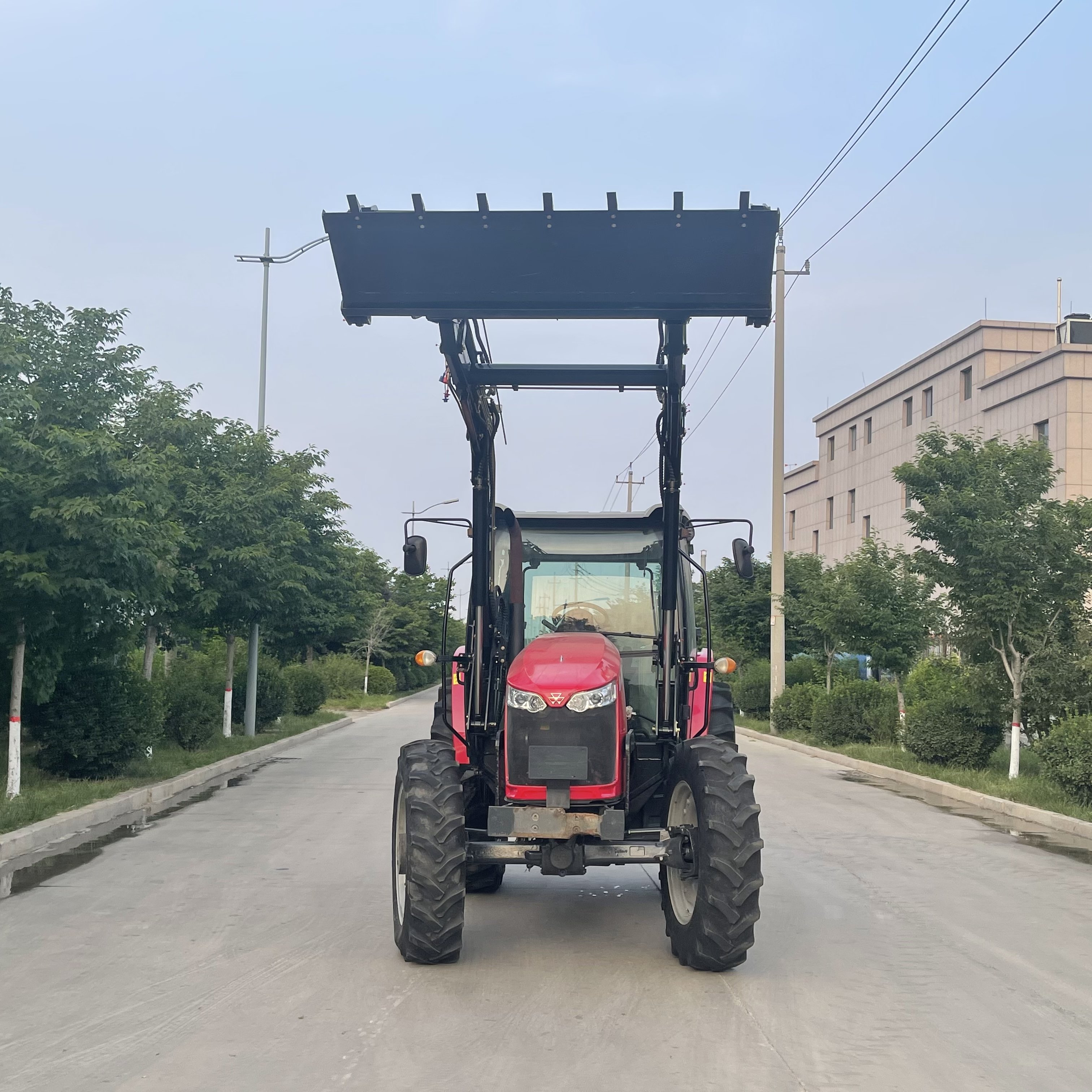 Four in One Tractor Front Loader Farm Garden Tractor with Optional Parts Front Loading Device