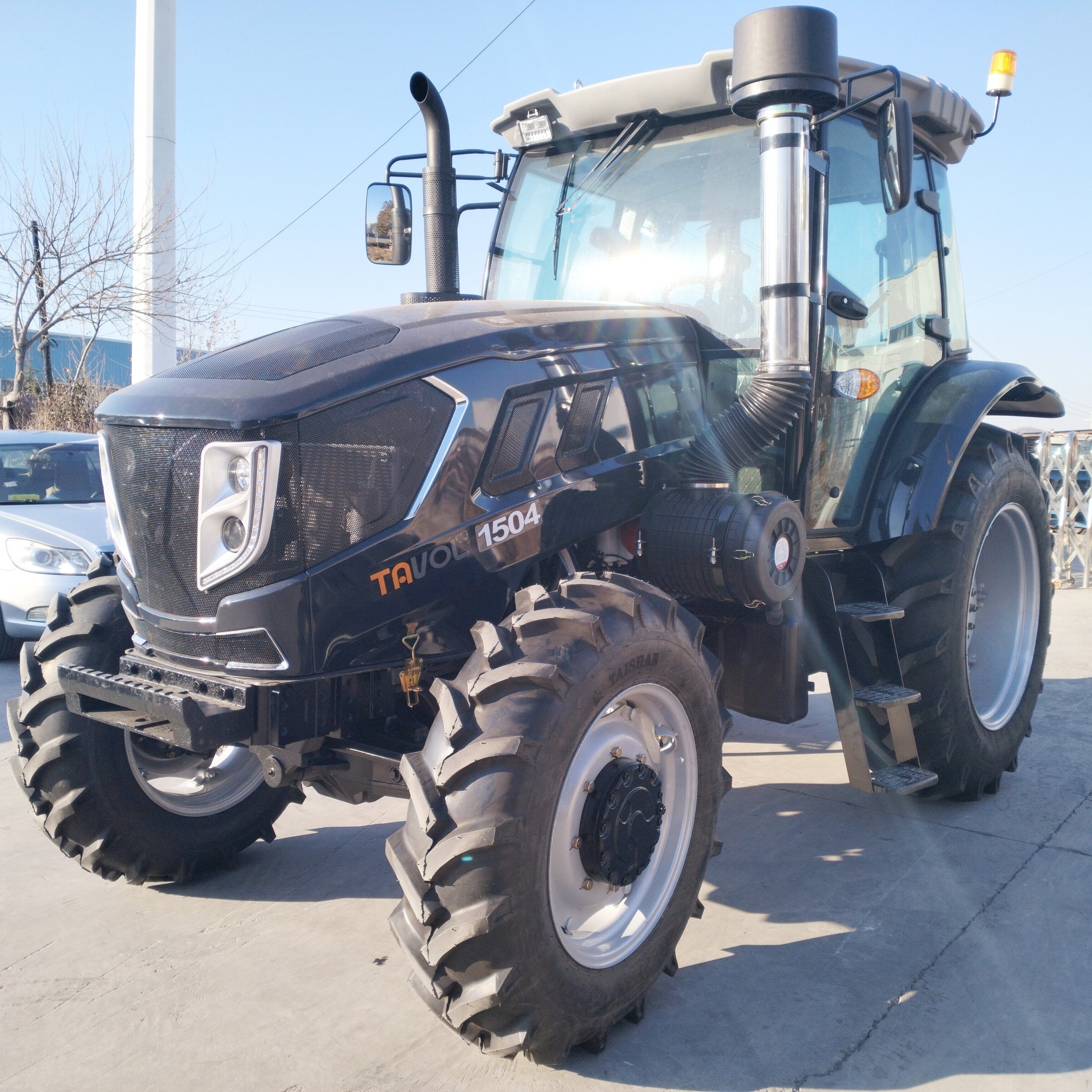 Shandong Tavol Group 150hp Tractor Farming Equipment 4x4 Agricultural Tractor