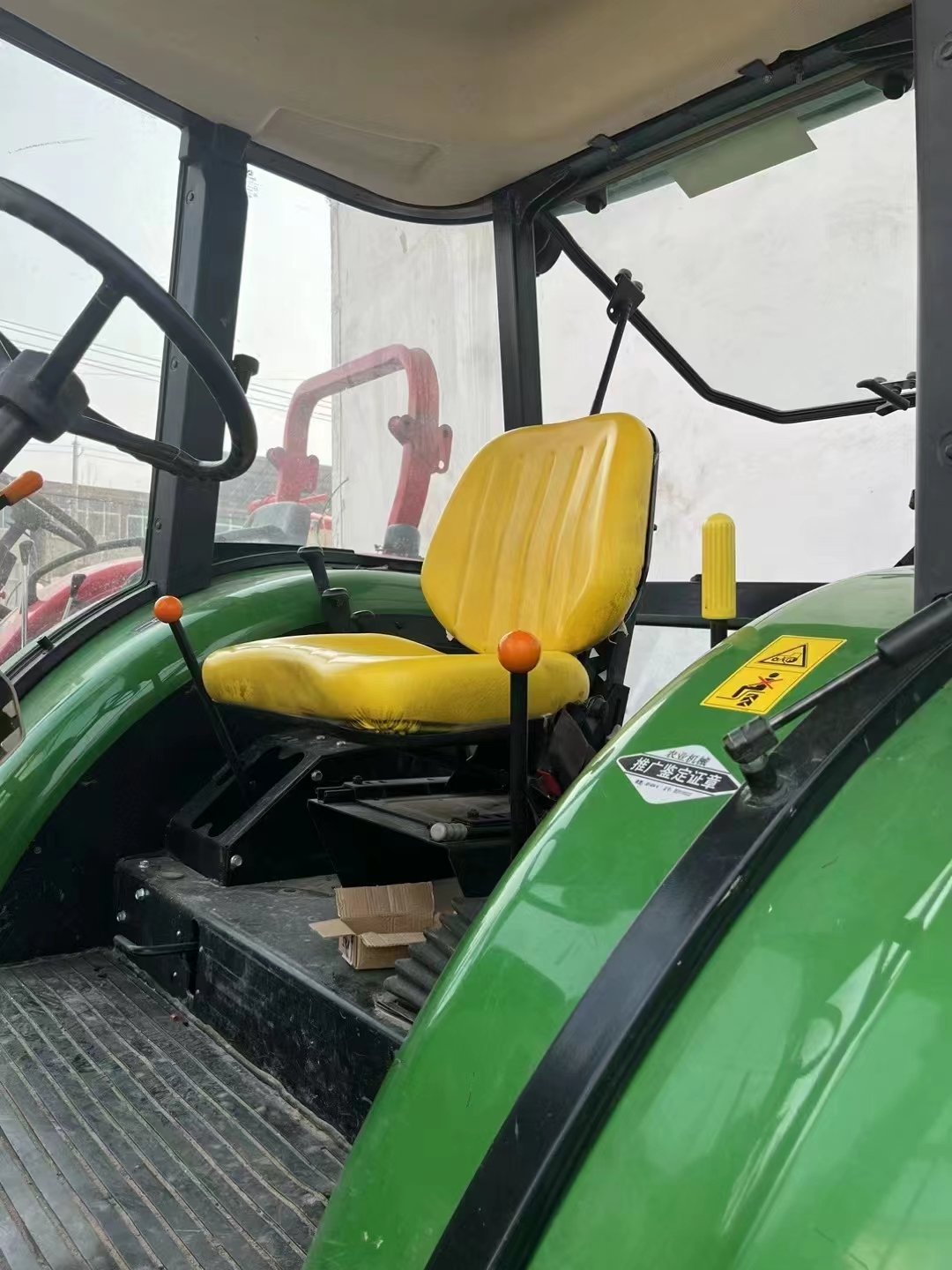 Used Tractors 100hp Farm Large Size 4WD Wheel Tractor Agricola Agricultural Equipment Massey Ferguson Kubota