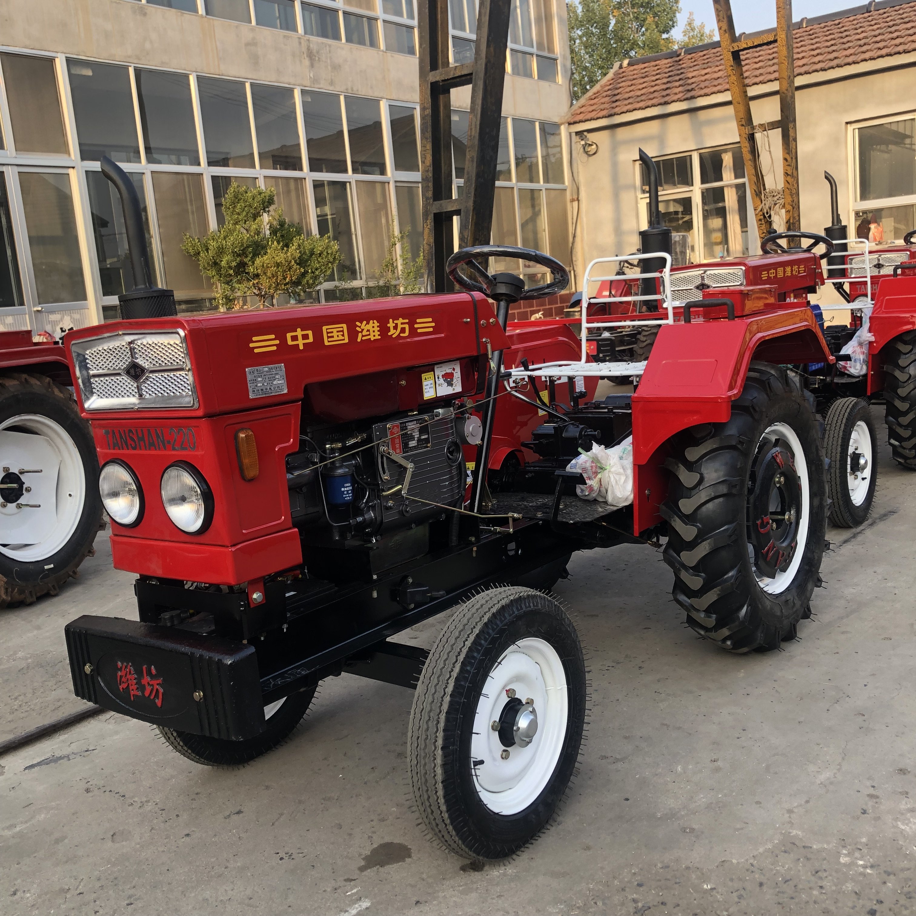 Good Reputation High Quality 18 hp Mini Tractor New Agricultural Cheap Mini Tractor